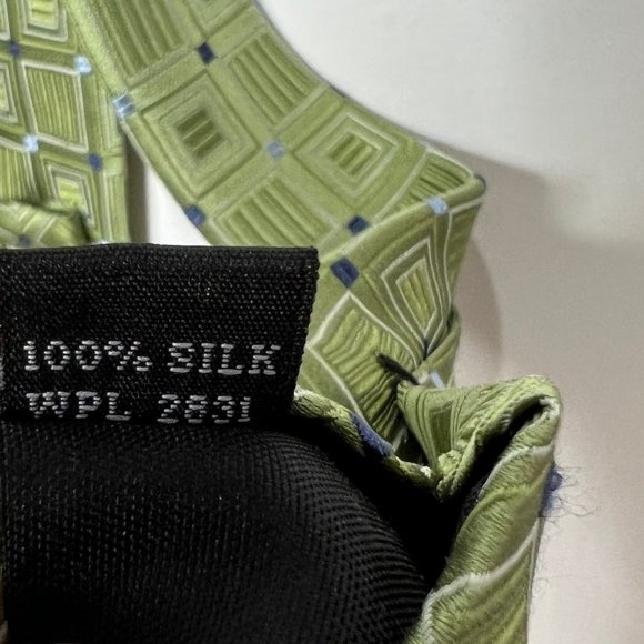 Michael Kors Men’s Necktie 3 ¾” Green Silk Textured Squares & Blue Dots - Picture 10 of 11